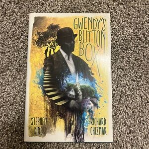 Gwendy's Button Box Hardcover by Stephen King